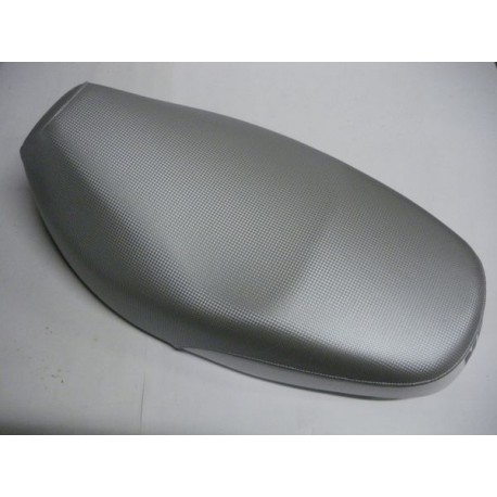 SELLE GRISE BOOSTER NAKED